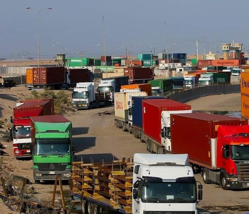 نظام الأسيكودا يتسبب في تأخير الشاحنات في أم قصر الشمالي
